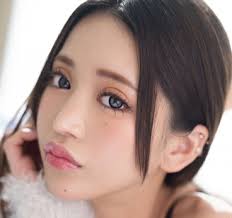 青嶋なづきの顔写真