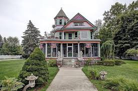 360 E Central Ave Zeeland Mi 49464 2 Jpg 800 533 Fantasy House Old Houses Old Houses For Sale