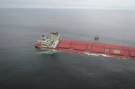Navio mercante stellar banner estava encalhado há três meses devido a uma fissura no casco e estava carregado com toneladas de. Apos Duas Semanas Equipes Se Preparam Para Retirar Oleo De Navio Encalhado Na Costa Do Maranhao