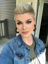 For More Inspiration [Best hair care tips from the  professionals](https://www.home-bio.com/blog/best-hair-care-tips-from-the-professionals7897897/)**