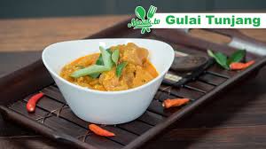 Anda dapat menyiapkan resep gulai cincang ayam ala rumah makan padang menggunakan 19 bahan dan 3 langkah pembuatan. Resepi Gulai Tunjang Khas Bukittinggi Famousresipi Farbuck Com