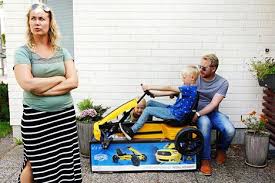 Det er måske ikke noget man til dagligt tænker over men i forbindelse med køb af ejendomme vil dette kort komme til at gavne idet man ligeledes kan tage dette forhold i betragtning inden man køber drømmehuset. Helsinkilaiset Ovat Enimmakseen Muualta Tulleita Ja Paljasjalkaiset Asuvat Eri Paikoissa Kuin Yleensa Kuvitellaan Kaupunki Hs Fi