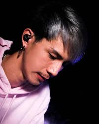 Bank Dek Van Hua Thong แบงค์ เด็กแว๊นหัวทอง a.k.a Ouch Phiphatkon อุ๊ย  พิพัฒน์กร