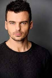 Colleen Ranous's Instagram, Twitter & Facebook