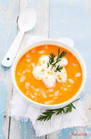 Karottensuppe Rezept Mit Orangen Ingwer Kurkuma Und Honig Herzelieb Rezept Karottensuppe Rezept Karottensuppe Ingwer Und Honig