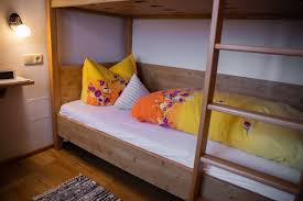 Wir bauen ihr hochbett, etagenbett oder kinderhochbett, schnell, günstig und zuverlässig in berlin. Ferienwohnung 2 Cafe Pauli In Aschau Pension Ferienwohnungen Gastezimmer