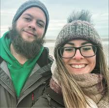 If you book a guided tour round Auschwitz can you stay after to go round  and have a look over things that you may have felt were a bit rushed