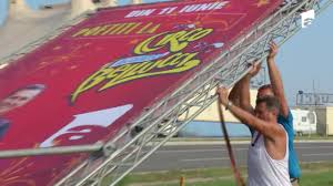 Liviu varciu si nea marin 260.176 views3 year ago. PoftiÈ›i La Circ 2020 EdiÈ›ia 12 ReacÈ›ia De Milioane A Lui Dorian Popa Atunci Cand È™i A VÄƒzut Ceasurile Scumpe La Mana Altora Antena 1