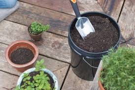 Loam is a necessary garden clay mix that is easy and inexpensive to prepare. The Best Potting Soil For Herbs Growing Tips 2021