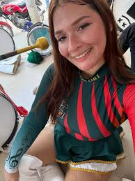 Hermosa dama saludos desde mi Chile querido muy bonito sus bailes  tradicionales