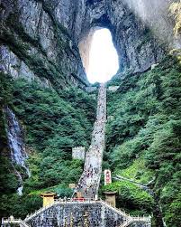 Annuaire Des Voyageurs Heaven S Door Zhangjiajie China Photo Guiamundoafora Ourlonelyplanet Zhangjiajie Chi Zhangjiajie Mont Tianmen Voyage En Chine