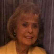 Lynn Keefer's Instagram, Twitter & Facebook