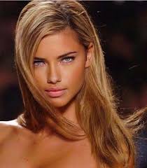 Adriana lima is a brazilian model and actress. I Pinimg Com 736x D5 Ef 4d D5ef4d2bd87776201210