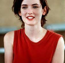 Her next role was as janine in the romantic drama film reality bites in 1994, with ethan hawke and winona ryder in the lead roles, while in 1995 afton featured in the drama film a reason to believe. Comeback Ach Noni Eine Liebeserklarung An Winona Ryder Welt