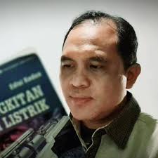 Jakarta Memanggil ⁣ Saat ini Pemprov DKI Jakarta membutuhkan relawan tenaga  kesehatan untuk ikut ambil bagian dalam menanggulangi COVID-19. ⁣ Daftakan  dirimu di bit.ly/relawannakesjakarta Kunjungi juga website  jdcn.jakarta.go.id/kolaborasi-tanggap ...