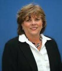 Lisa Darnall's Instagram, Twitter & Facebook