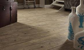 Loose Lay Vinyl Plank Flooring Pros Cons And Reviews Vinyl Plank Flooring Loose Lay Vinyl Plank Flooring Flooring