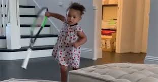 Serena williams filmed her morning skincare routine for instagram, with a little help from her adorable daughter with husband alexis ohanian, olympia. Serena Williams Daughter Looks Set To Follow In Her Famous Mum S Footsteps
