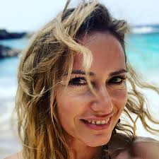 Juntas e de mão dada": Fernanda Serrano mostra fotos raras do rosto da mãe