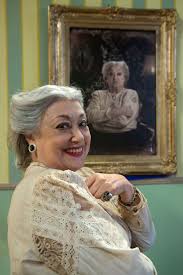 Suely franco ( rio de janeiro , 16 de outubro de 1939 ) é uma atriz , cantora , dubladora e humorista brasileira. Suely Franco Volta As Series Infantis Em Detetives Do Predio Azul
