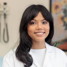 Diana Scully's Instagram, Twitter & Facebook