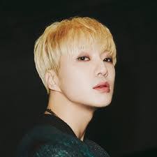 Seung Yoon's Instagram, Twitter & Facebook