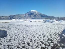 冬の絶景 阿寒湖 フロストフラワー 天空の楽園に咲く氷の花 絶景 阿寒 北海道 観光