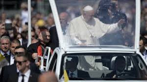 Vizita de trei zile a papei francisc in romania a presupus adoptarea unor masuri de securitate fara precedent de catre ministerul afacerilor interne (mai), serviciul roman de informatii (sri), serviciul de protectie si paza (spp) si de ministerul. Masuri De Securitate Fara Precedent Adoptate De Sri Spp Mai Si Mapn Pentru Vizita Papei In Romania Mobile