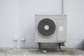 Elle fonctionne en dehors de tout système de chauffage déjà existant. Pompe A Chaleur Air Air Comment Ca Fonctionne Et Quel Prix Pour L Installation Monequerre Fr