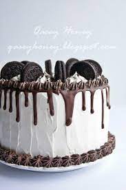 These cupcakes have a little treasure at the bottom of course, the oreo cookie. Kek Oreo Qasey Honey