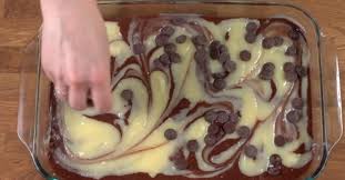 Faites Un Malheur Avec Le Gateau Surnomme Le Tremblement De Terre Recettes Ma Fourchette Food Desserts Bowl Cake