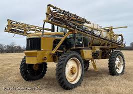 Rogator 1264 Sprayer
