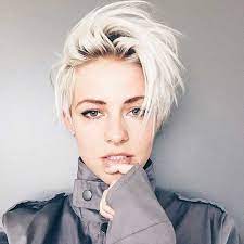 Changing your hairstyle, you will look gorgeous every day; 25 Chic Short Hairstyles For Thick Hair In 2021 The Trend Spotter