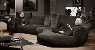 Innovation In Jeder Faser Edra Hebt Komfort Auf Eine Neue Ebene Sofa Design Mobel Sofa Mobel Berlin