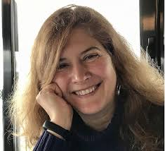 Kings of the Grail: Tracing the Historic Journey of the Holy Grail from  Jerusalem to Spain: Torres Sevilla, Margarita, Ortega del Río, José Miguel:  9781782433453: Amazon.com: Books