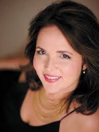 Wendy Regnier's Instagram, Twitter & Facebook