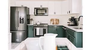 Avec audace et originalité, le vert s'immisce dans la cuisine. Cuisine Verte 15 Teintes Pour Une Deco Moderne