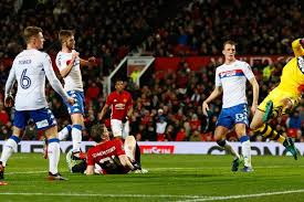 Bastian is playing now for the most prolific german football club, bayern münchen,but i remember him from the time when he was paying for borussia mónchengladbach. Bastian Schweinsteiger Congratulated On First Old Trafford Goal And Comes Up With Awesome Response Irish Mirror Online