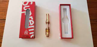 If you want to see more reviews and what i should pick up next comment below and comment your thoughts on these. Supreme Vape Cartridge Review 1 Gram Of Liquid Mystery