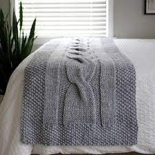 23 wide x 65 long full bed runner: River Of Dreams New Chunky Cable Bed Runner Knitting Pattern Mantas De Trico Peseira Para Camas Mantas De La