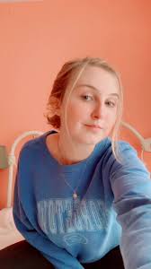 get to know me, thanks to @chelseyjadecurtis for the sound 💫