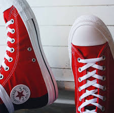 Black And White Chucks With Red Heart These New Fiery Enamel Red Converse Hi Tops Are Sure To Stop Traffic The Perfect Converse To Add Converse Converse Chuck Taylor All Star Chuck Taylors
