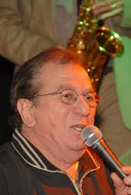 VEGAS LOUNGE PIONEER BELL DIES AT 76