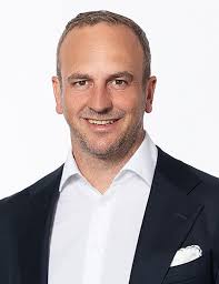 Insurance solutions for businesses and business leaders