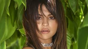 Check out the 10 album covers by the hollywood singer, selena gomez! 10 Awesome Selena Gomez S Album Covers Iwmbuzz