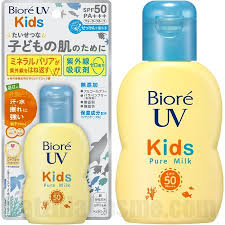 Biore uv mild milk (for kids) is ultra light, smooth and milky in texture with moisturizing ingredients that spreads evenly on the skin, leaving skin feeling smooth and comfortable with no white residue. Biore Uv Kids Pure Milk Spf50 Pa Ratzillacosme