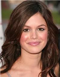 Like with any skin tone, choosing a new hair color for fair skin can be both fun and intimidating at the same time. How To Pick Hair Colors For Pale Skin Pale Skin Hair Color Chestnut Brown Hair Hair Color Pictures