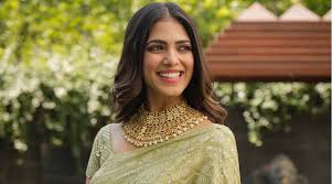 Jun 29, 2021 · with the setting sun in her eyes and wind in her hair, malavika mohanan looks fierce and fabulous in her latest look. Malavika Mohanan Recalls Her Experience With Racism Entertainment News The Indian Express