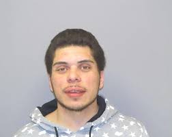 Pair arrested with stolen car