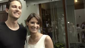Ist der jungen studentin der öffentliche rummel zu viel man darf gespannt sein, ob und wann manuel neuer seine neue freundin öffentlich an seiner seite präsentieren wird. Kathrin Gilch Die Ex Von Manuel Neuer Hat Ja Gesagt Bunte De